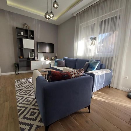 Stefan Lux Apartment Бієліна Екстер'єр фото
